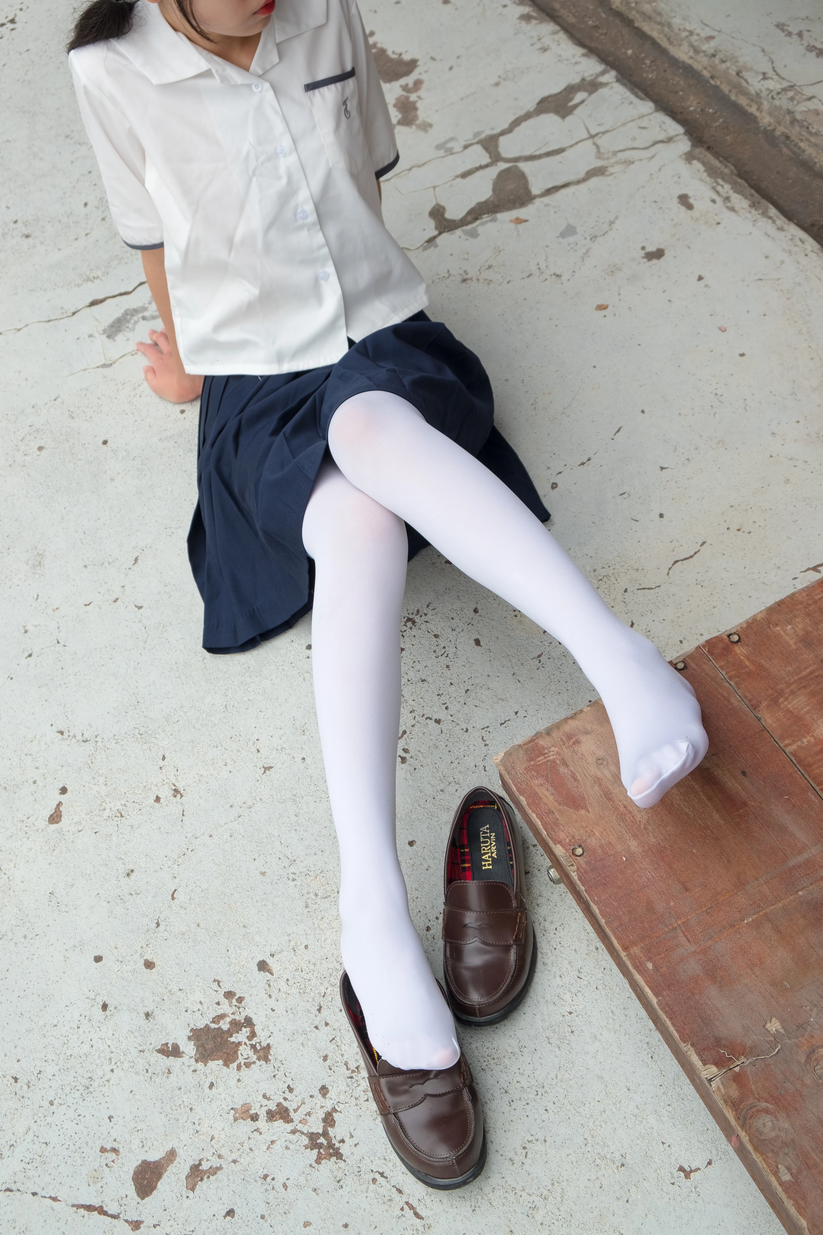 森萝财团 R15-034 [102P]插图7